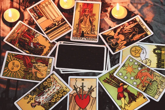 Formation astrologie et le tarot